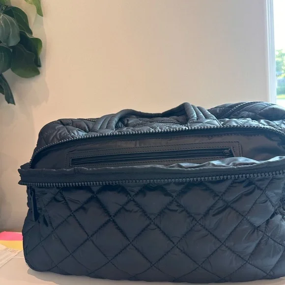 Quince Transit qualified duffle bag - Picture 6 of 6